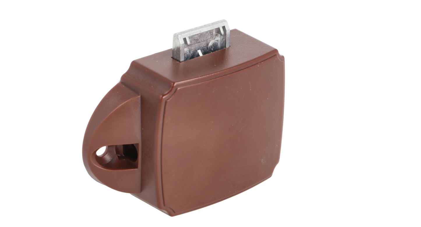 Fermeture à bouton-poussoir robuste avec fonction poignée, en ABS, surface : chromée, design : rond, 14.03.047-0. Bouton poussoir compact pour caravanes, yachts, bateaux, portes de placard, tiroirs et bien plus encore, de SISO Danemark