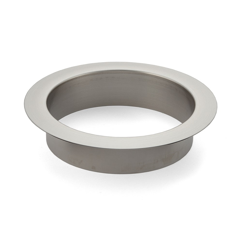 Hochwertiger runder Mülldurchwurf, aus rostfreiem Edelstahl, Oberfläche: satiniert matt, 136 mm (5,4″), Ausführung: flach, AN-LH011-HL. Edelstahlmülldurchwurf, für Systemgastronomie, Ladenbau, Catering und viel mehr, von Sugatsune / LAMP® (Japan)