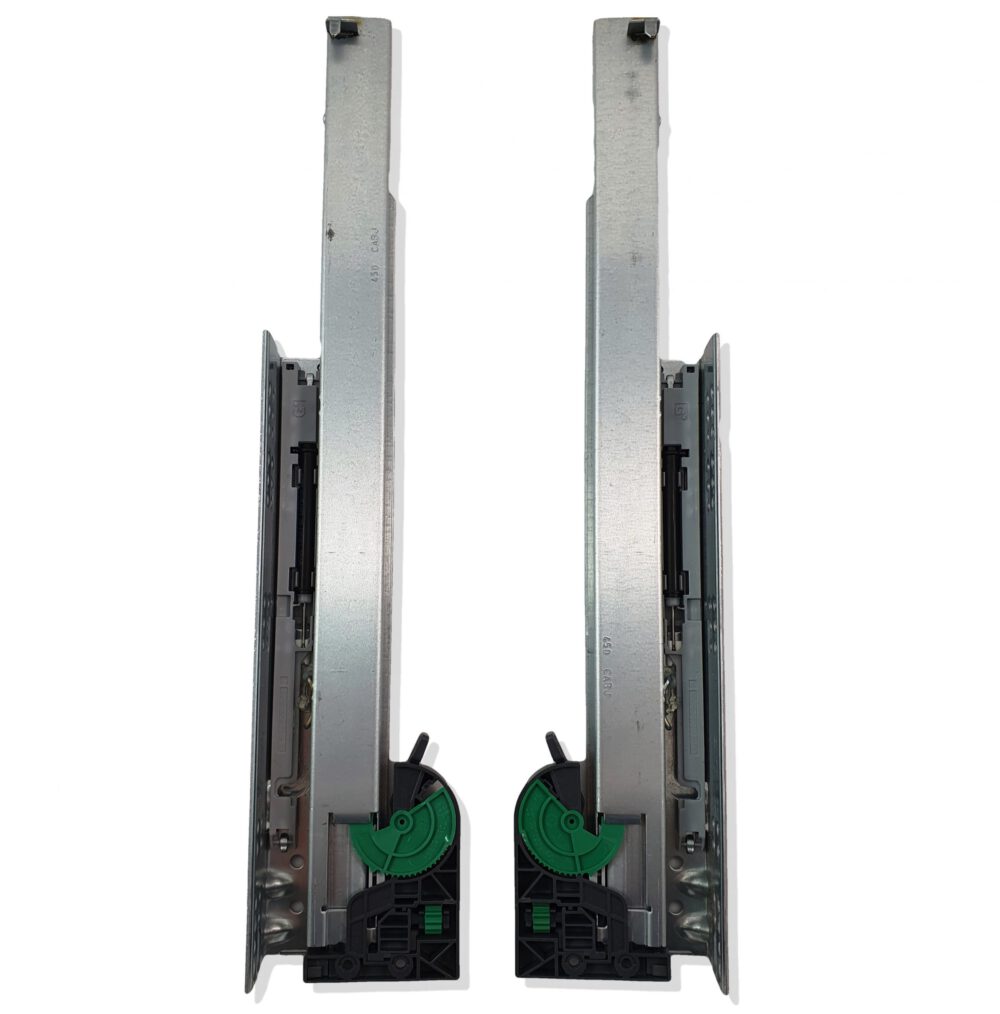Rails de tiroir GRASS Dynamoov pour tiroirs en bois, extension complète avec amortissement en douceur et options de réglage 3D. 1 paire de glissières de tiroir avec accouplements