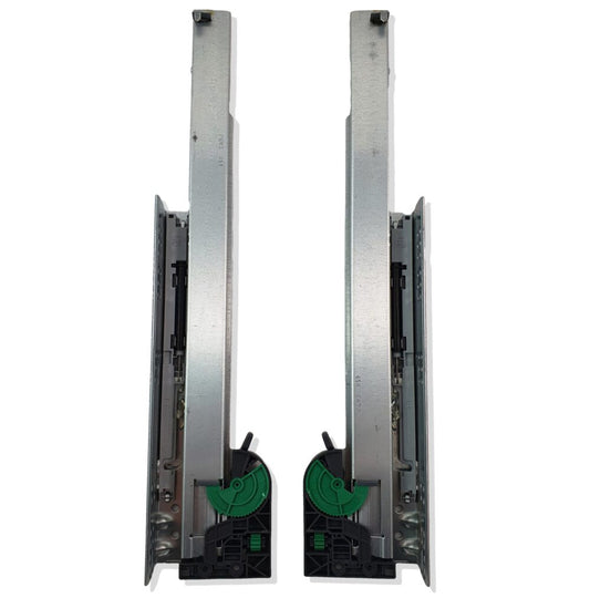 GRASS Dynamoov drawer runners for wooden drawers, full extension with soft-close damping and 3D adjustment options. 1 pair of drawer runners including couplings.