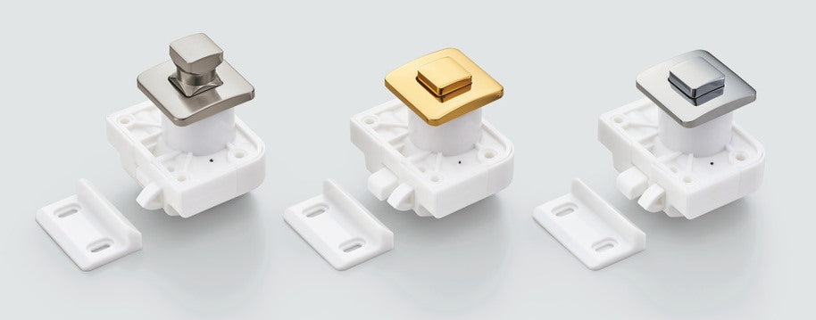Bouton-pression de haute qualité avec fonction poignée, en laiton, surface : nickelée, satinée mate, design : carré, TLP-S-BB-WB et TLP-LBM(W). Bouton poussoir solide pour yachts et bien plus encore, de Sugatsune / LAMP® (Japon)