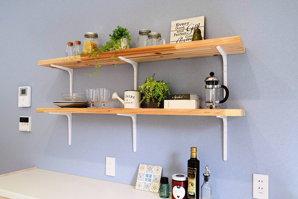 2 high-quality rust-proof mounting brackets, made of solid stainless steel, load capacity: 30 kg (67 lbs), 86 mm (3.4"), BT-85. Shelf brackets for outdoor use, swimming pools, bathrooms, boats, and much more, from Sugatsune / LAMP® (Japan)