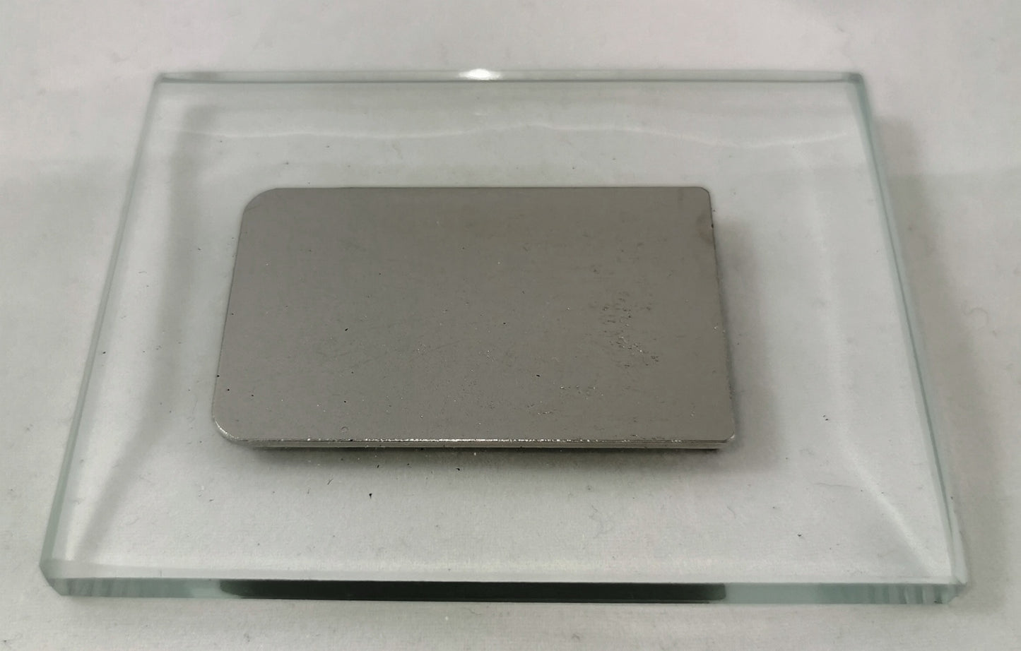 Komplettset Spiegelscharnier Tiomos Mirro, inkl. Soft-Close Dämpfer, Montageplatten und Abdeckkappe, vernickelt, F029140325 für Glastür, Spiegeltür