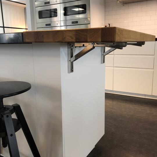 2 supports de table pliants robustes de haute qualité EB-303 en acier inoxydable. Une paire de supports pliables avec une capacité de charge allant jusqu'à 150 kg. Supports de rabat de ROCA / Sugatsune